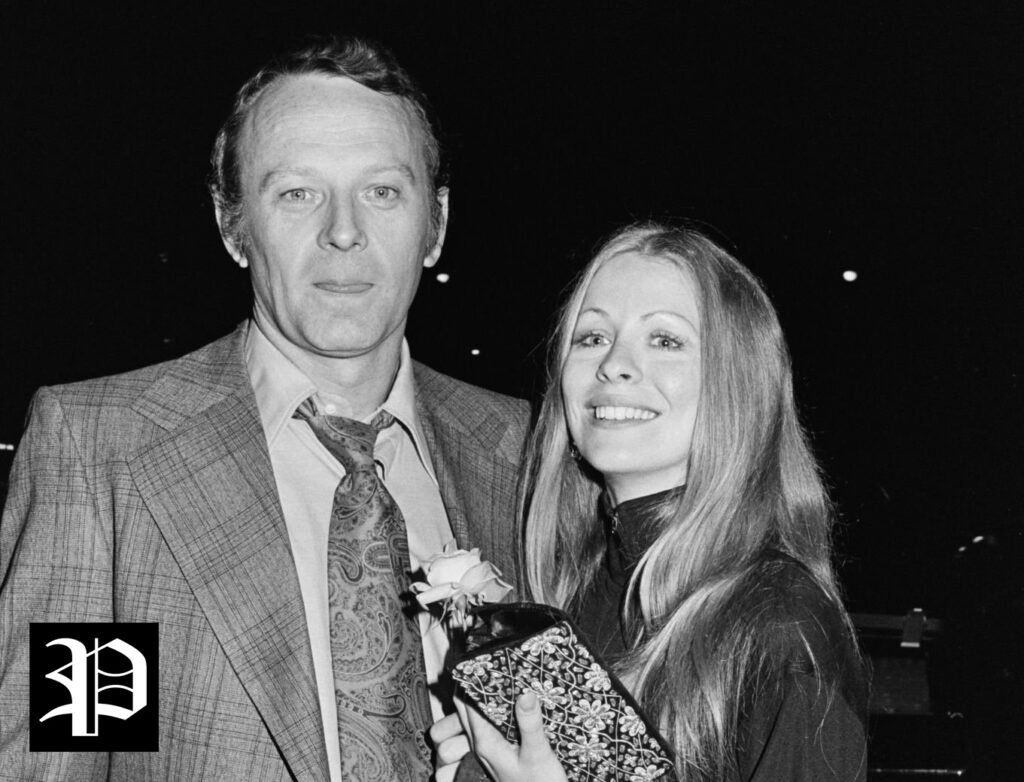 
Larry Linville
